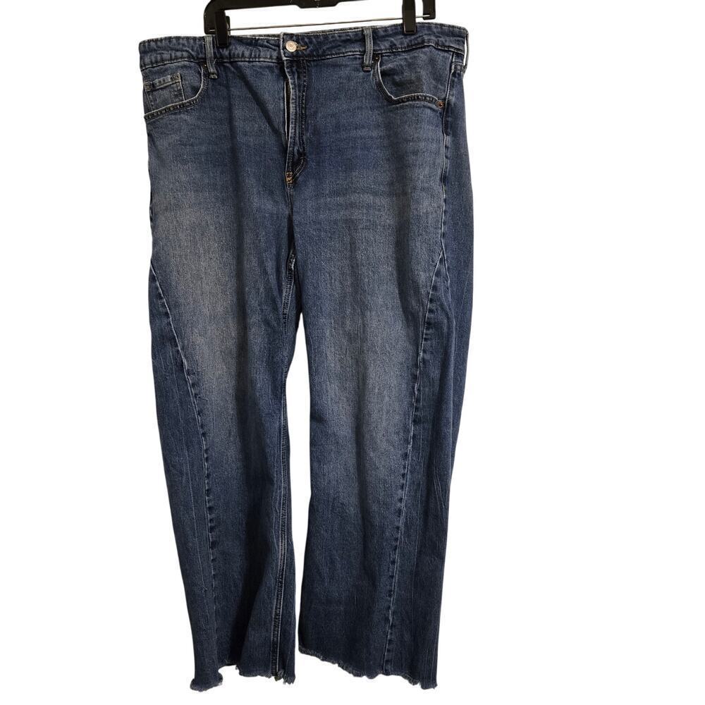 Old Navy Plus Size 20 Extra High Rise Wide Leg Jeans Distressed Hem Medium Wash